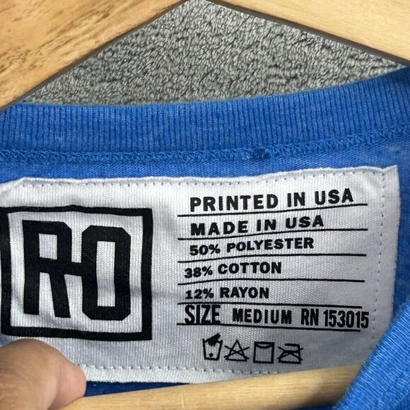 Roots of Fight Shirt Mens Medium Wilma Rudolph Tee Olympic USA Runner Blue - Picture 8 of 12